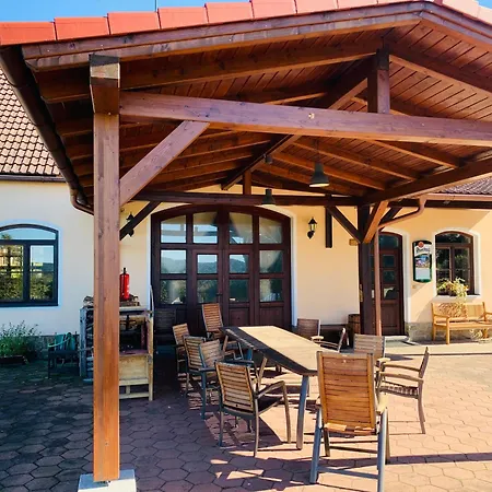 Valuv Dvur Stodola Holiday home