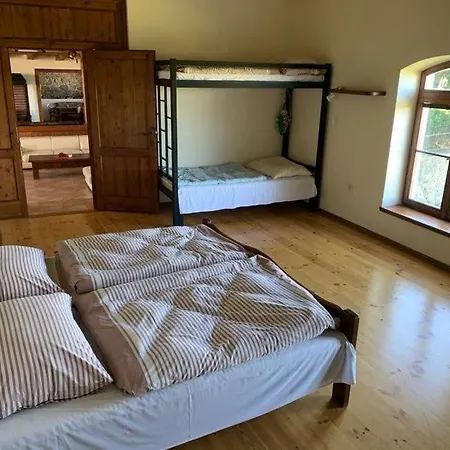 Valuv Dvur Stodola Holiday home